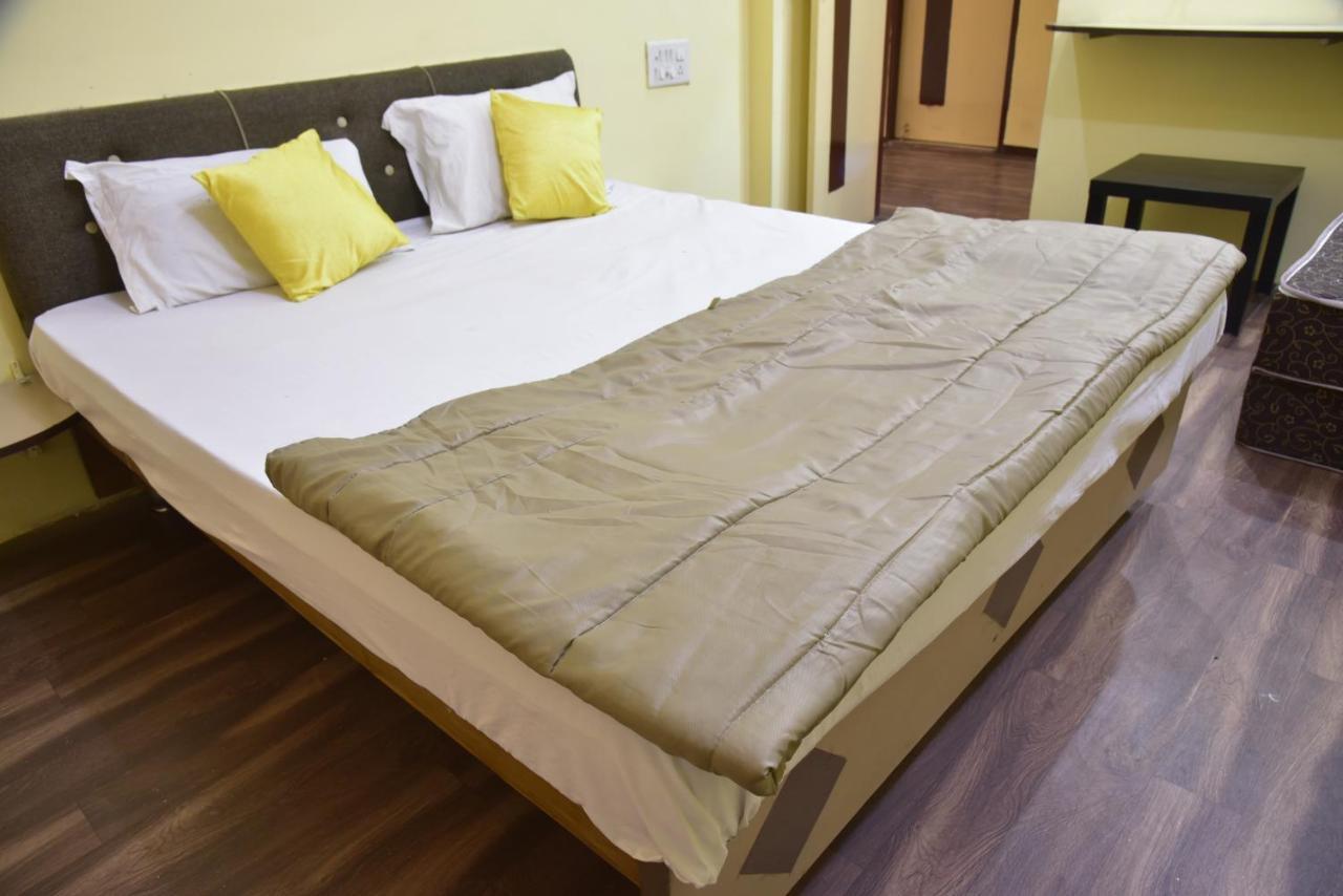 Hotel Drishti Inn Khāpri Екстериор снимка